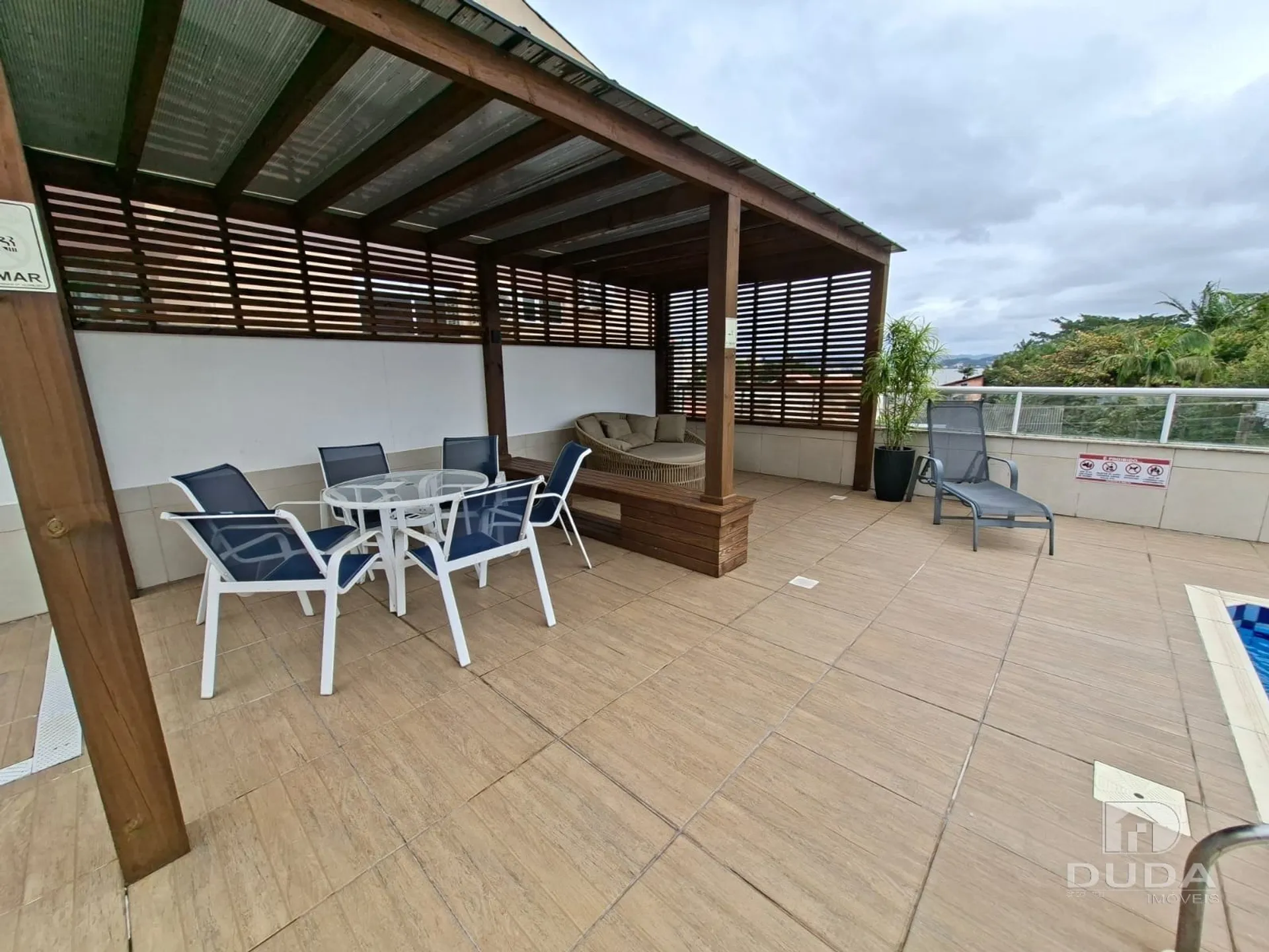Apartment on the 10th floor with floor-to-ceiling windows — photo 29