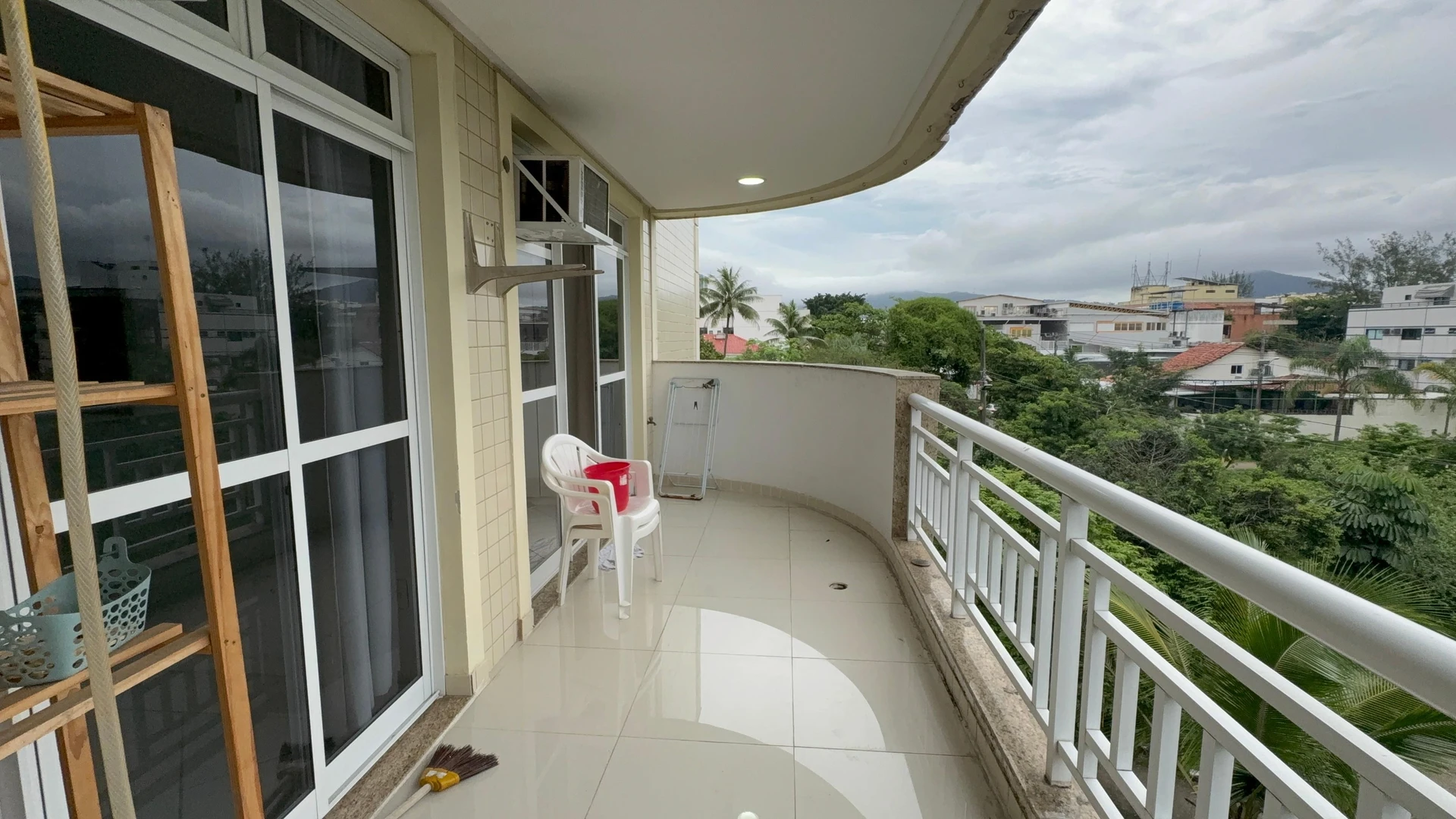 Furnished apartment, 114 m², with a jacuzzi — photo 27