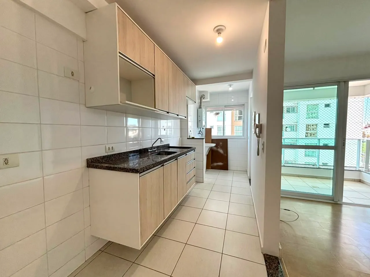 75 m² apartment with 2 bedrooms and a balcony — photo 3