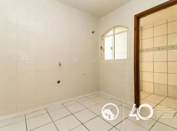 Casa de 54 m² con 3 dormitorios y 1 baño — photo 2