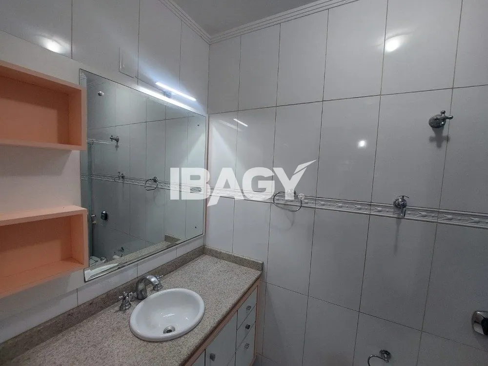 House for rent with 6 bedrooms, 5 suites and 7 bathrooms — photo 54