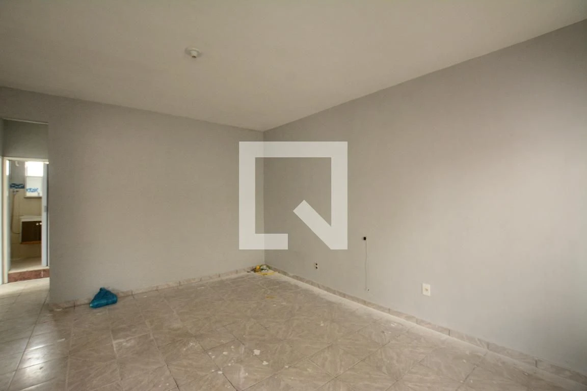 Unfurnished 2-bedroom apartment with private BBQ balcony — photo 24