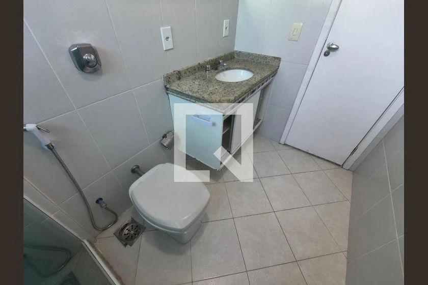 Condo house with 3 bedrooms and 180 m² — photo 50