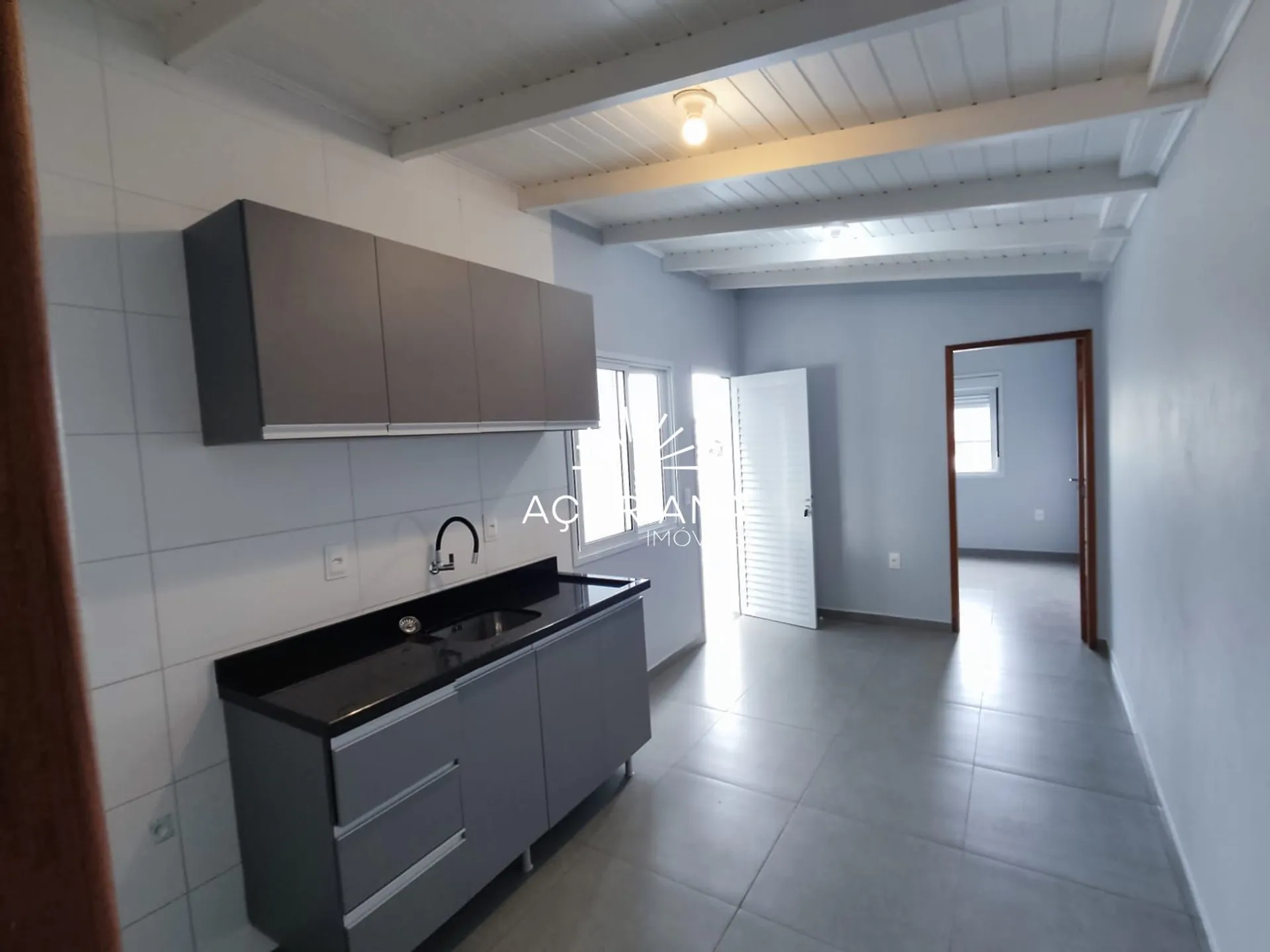 Квартира с 1 спальней, балконом и 60 м² — photo 14