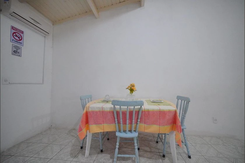 Furnished studio with 1 bedroom, 1 bathroom and balcony — photo 9