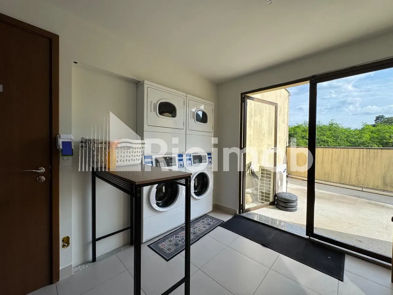 Apartamento de 45 m² com vista para as montanhas e secadora — photo 9