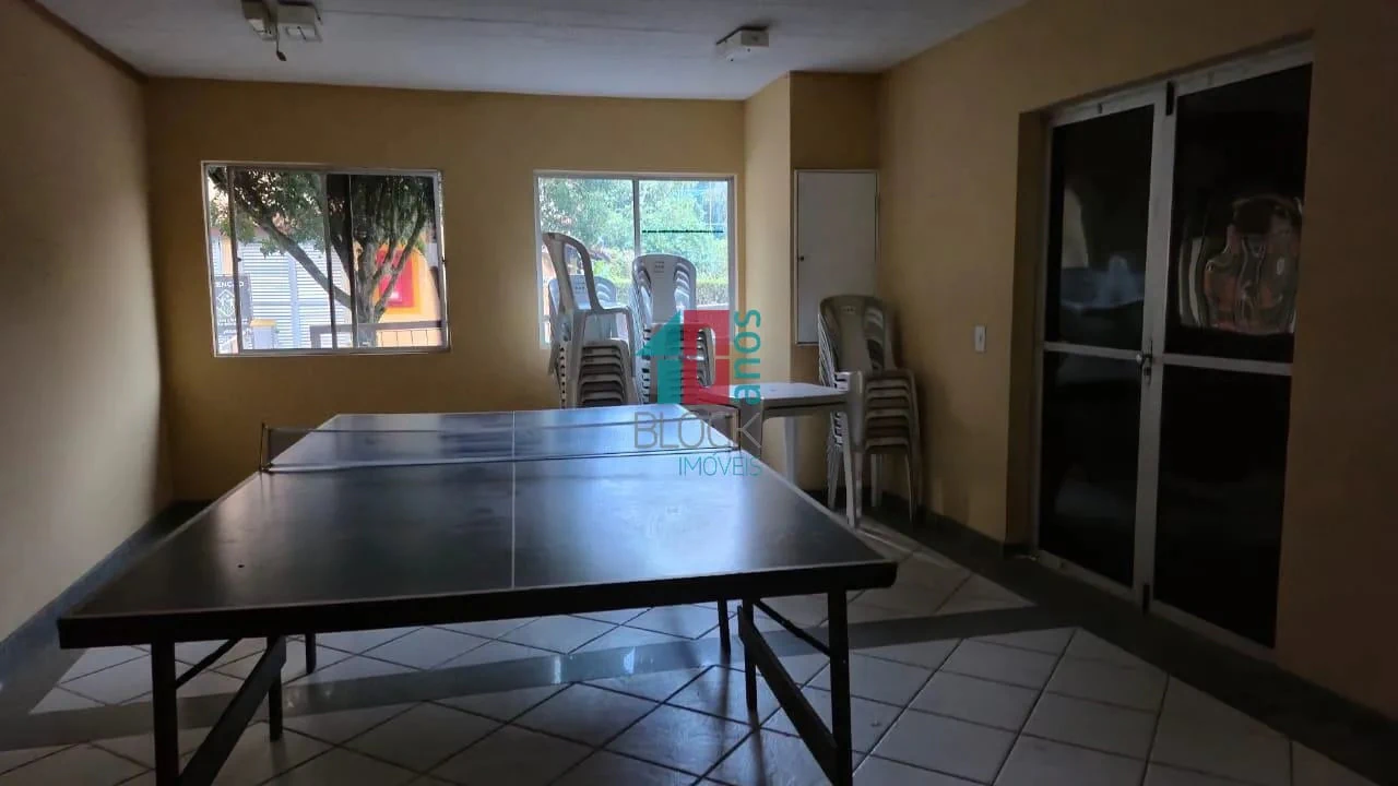 2-bedroom house with a separate kitchen and cabinets — photo 28