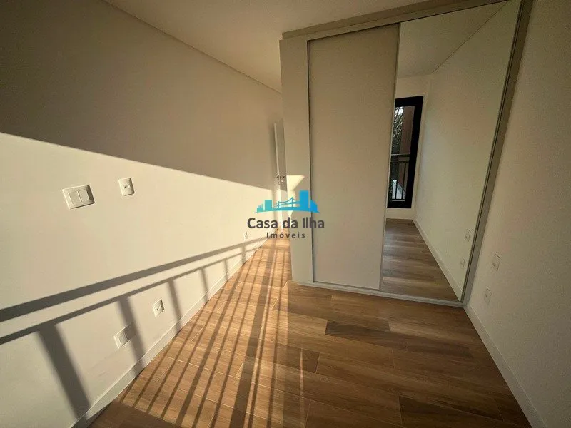 4-bedroom house with a garden in Florianópolis — photo 7