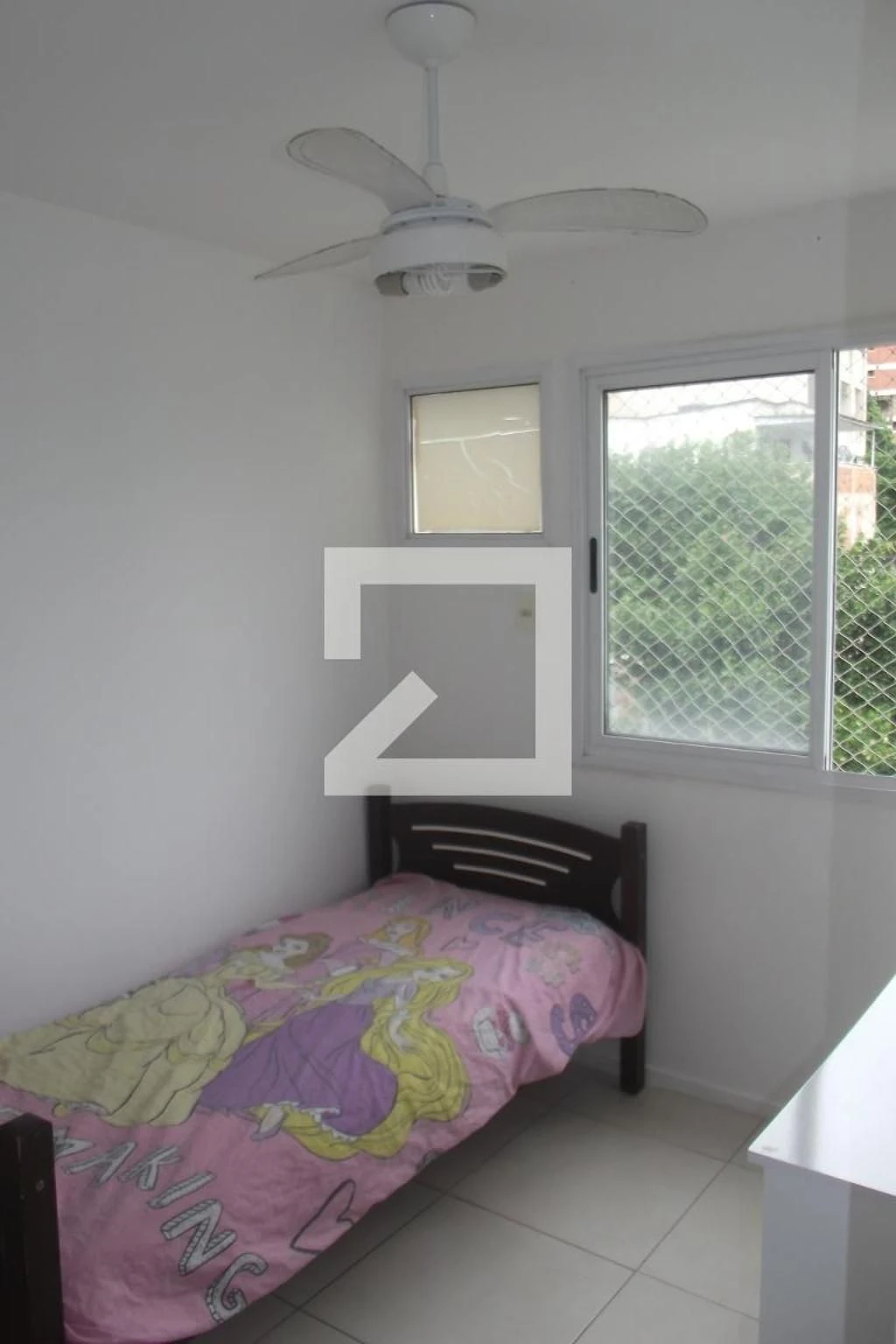 Furnished apartment with 3 bedrooms and enclosed balcony — photo 6