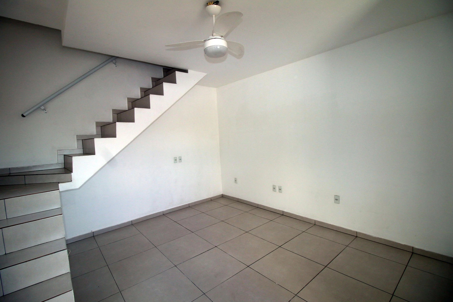 House with 2 bedrooms and 2 bathrooms plus parking — photo 21