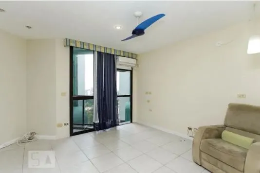 Unfurnished apartment with an enclosed glass balcony — photo 13