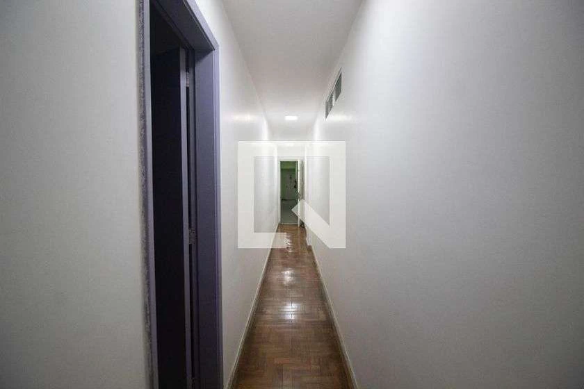 Furnished 67 m² apartment with 2 bedrooms and 1 bathroom — photo 23