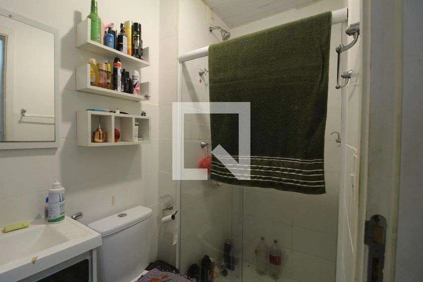 Furnished apartment with a balcony and 2 bedrooms — photo 6