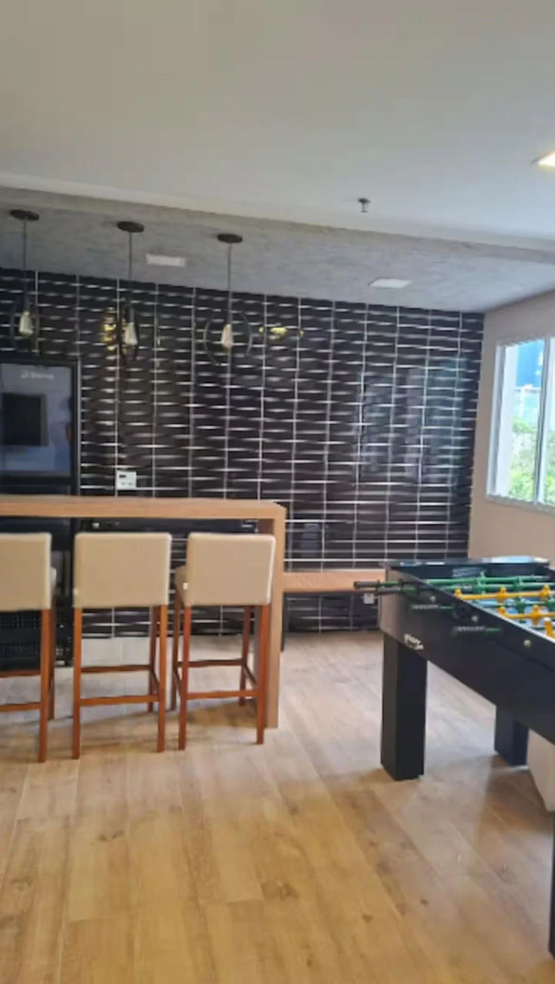 2-bedroom apartment with balcony and laundry area — photo 49