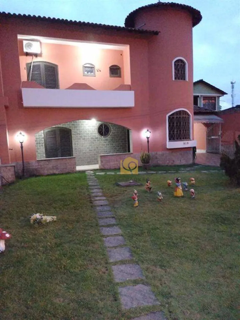 Casa mobiliada com varanda, 3 dormitórios e 290 m² — photo 4