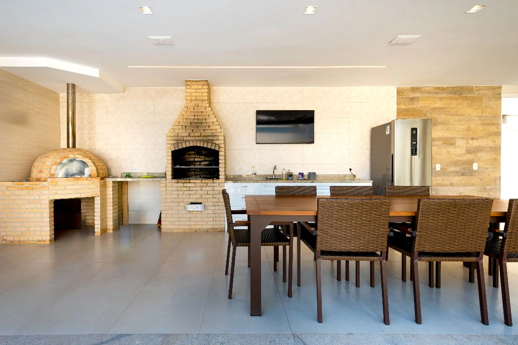 680 m² house with 4 en-suite bedrooms and 7 bathrooms — photo 27