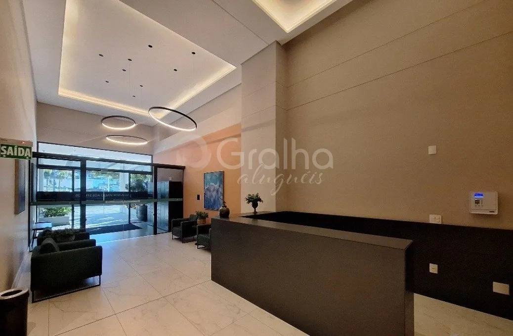 Меблированная студия с кухней открытой планировки, 73 м² — photo 31
