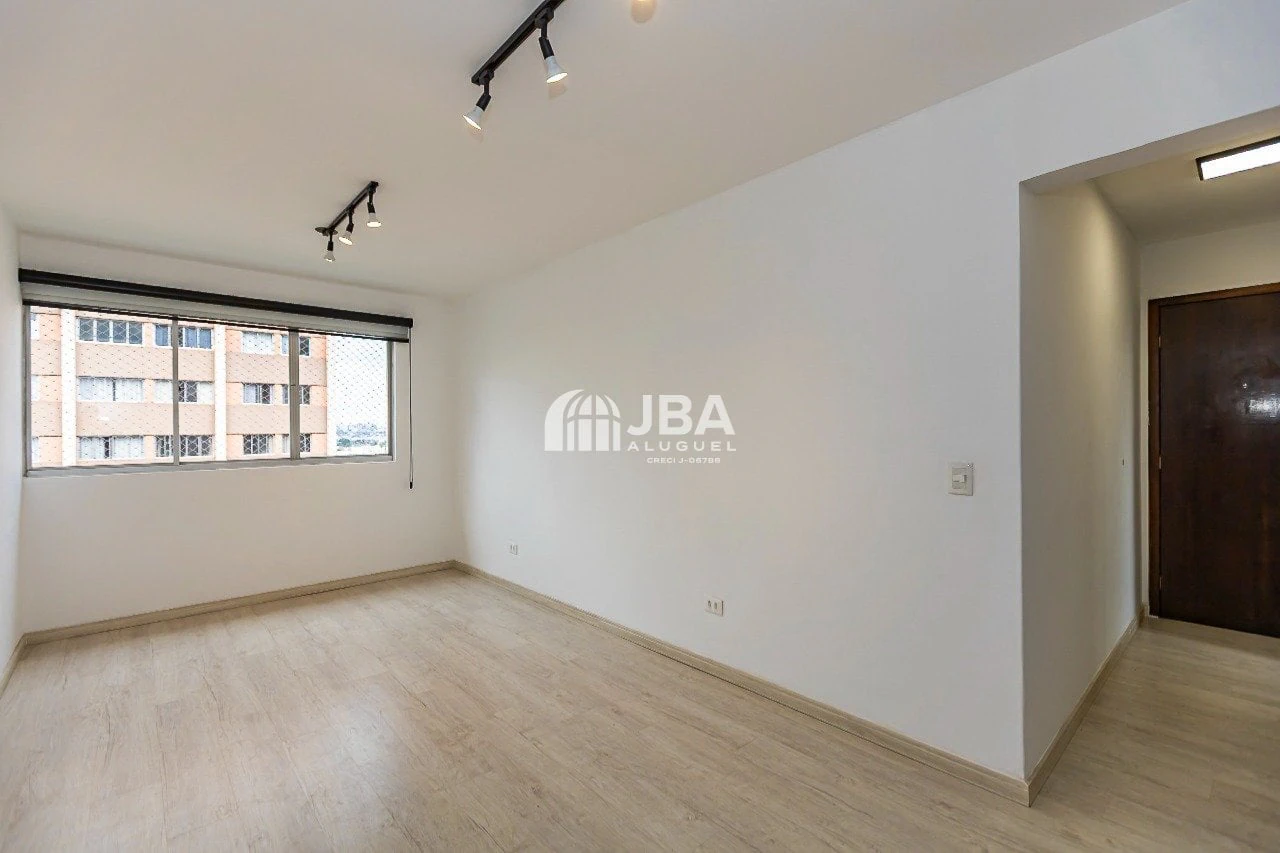 Apartment, 74 m², with wood or laminate floors — photo 18