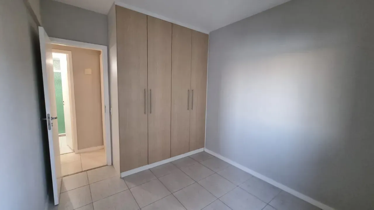 Apartamento com 3 quartos e 2 banheiros com varanda — photo 17