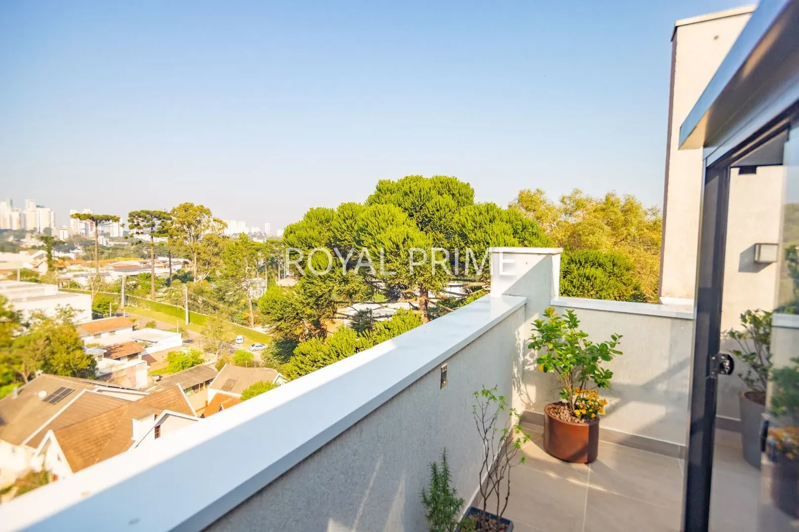 133 m² apartment with 2 en-suite bedrooms and private BBQ — photo 30