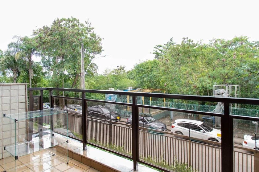 Rental apartment with 4 bedrooms and 150 m² — photo 27