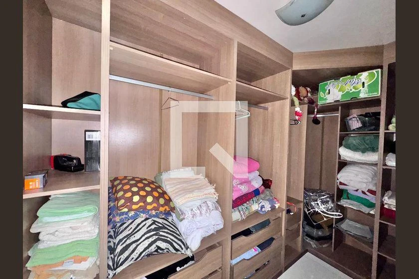 Furnished house with a closed kitchen and 4 en-suites — photo 9