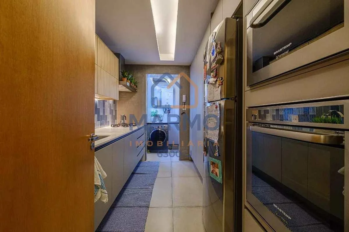 Furnished 2-bedroom apartment with an open kitchen — photo 2