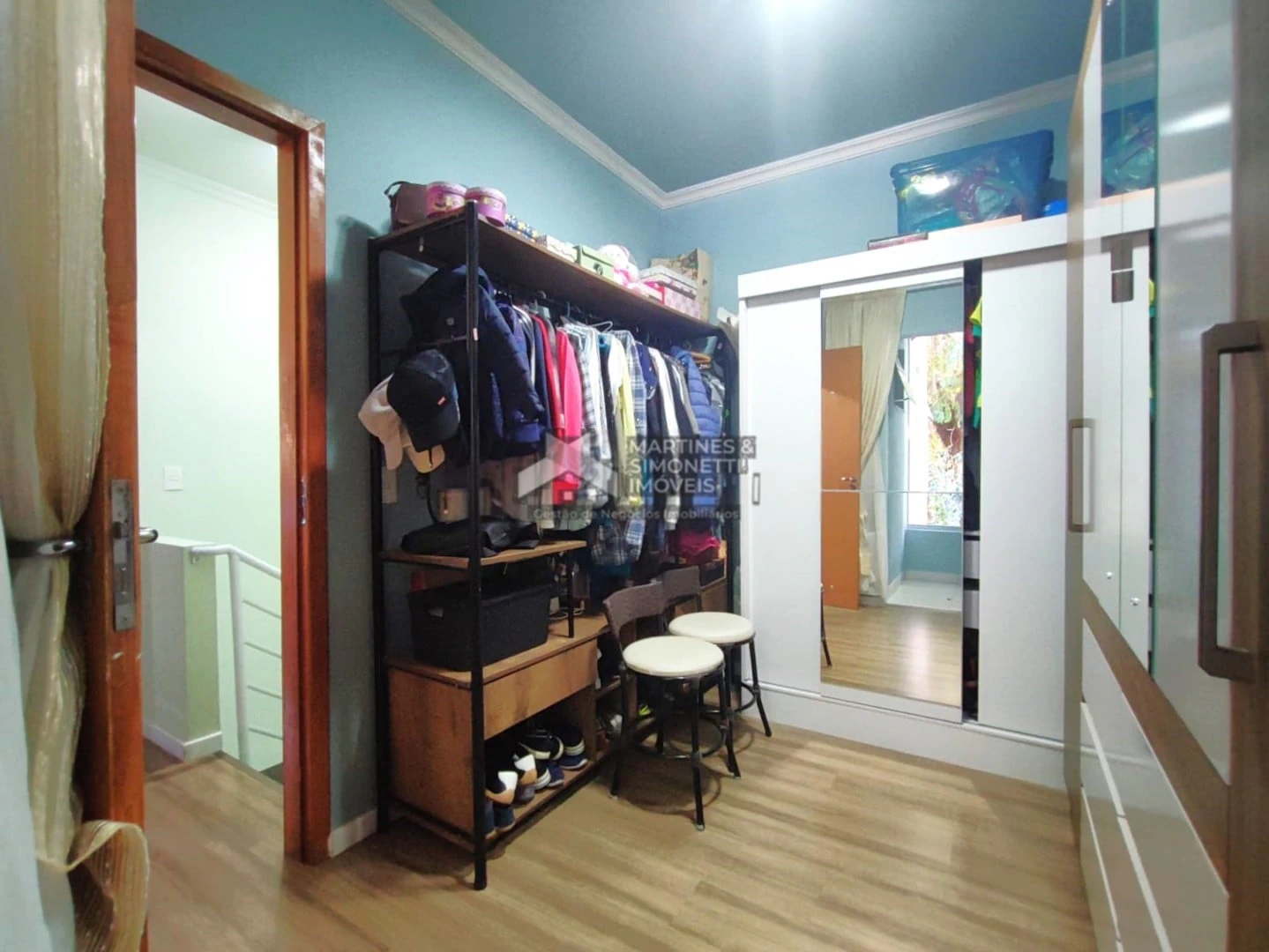 3-bedroom house with a walk-in closet in Curitiba — photo 15
