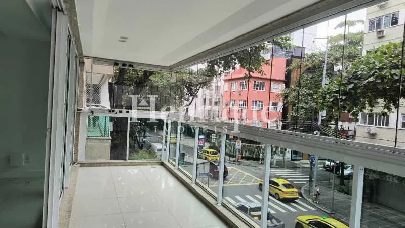 4-bedroom 4-bath apartment with a glassed-in balcony — photo 6