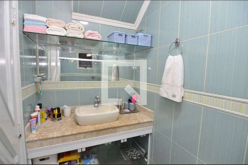 Furnished house with 2 bedrooms, 90 m² and parking — photo 14