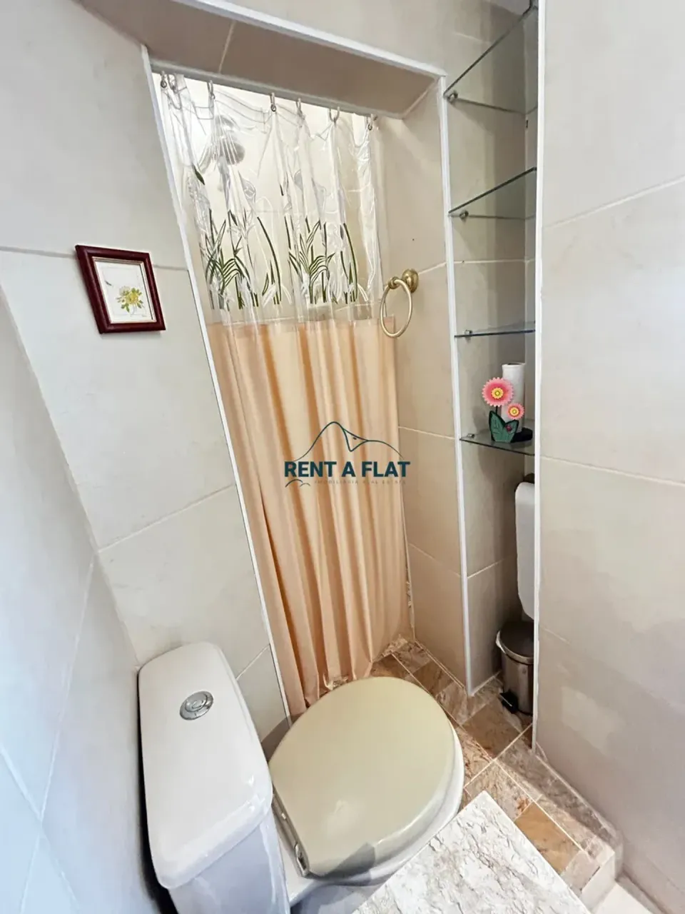 Furnished 2-bedroom apartment with 80 m² — photo 17