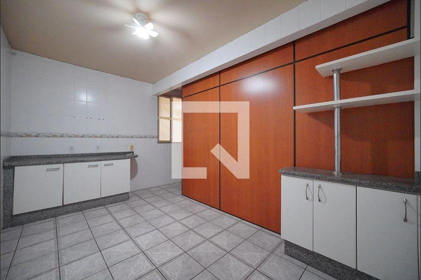 2-bedroom house with a washing machine in Florianópolis — photo 2