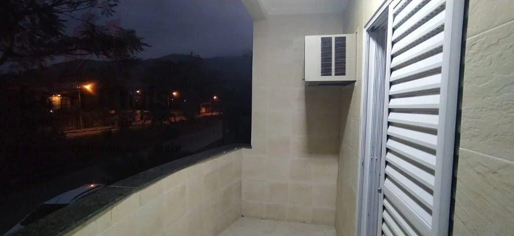 Unfurnished 4-bedroom apartment with closed kitchen — photo 20