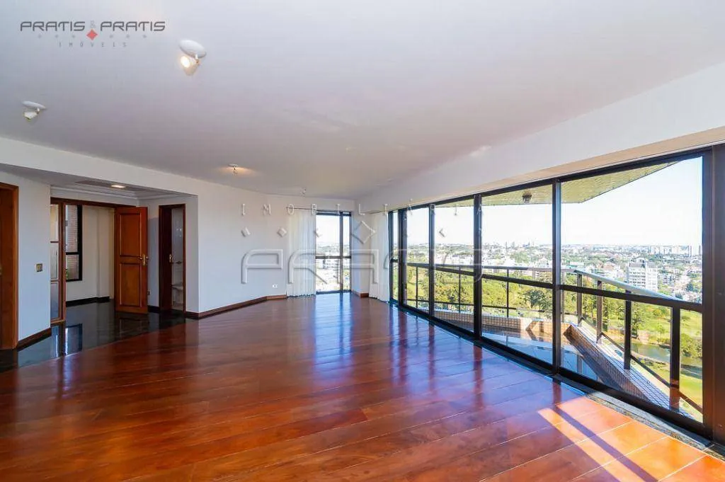 350 m² 3-bedroom apartment with a private BBQ balcony — photo 9