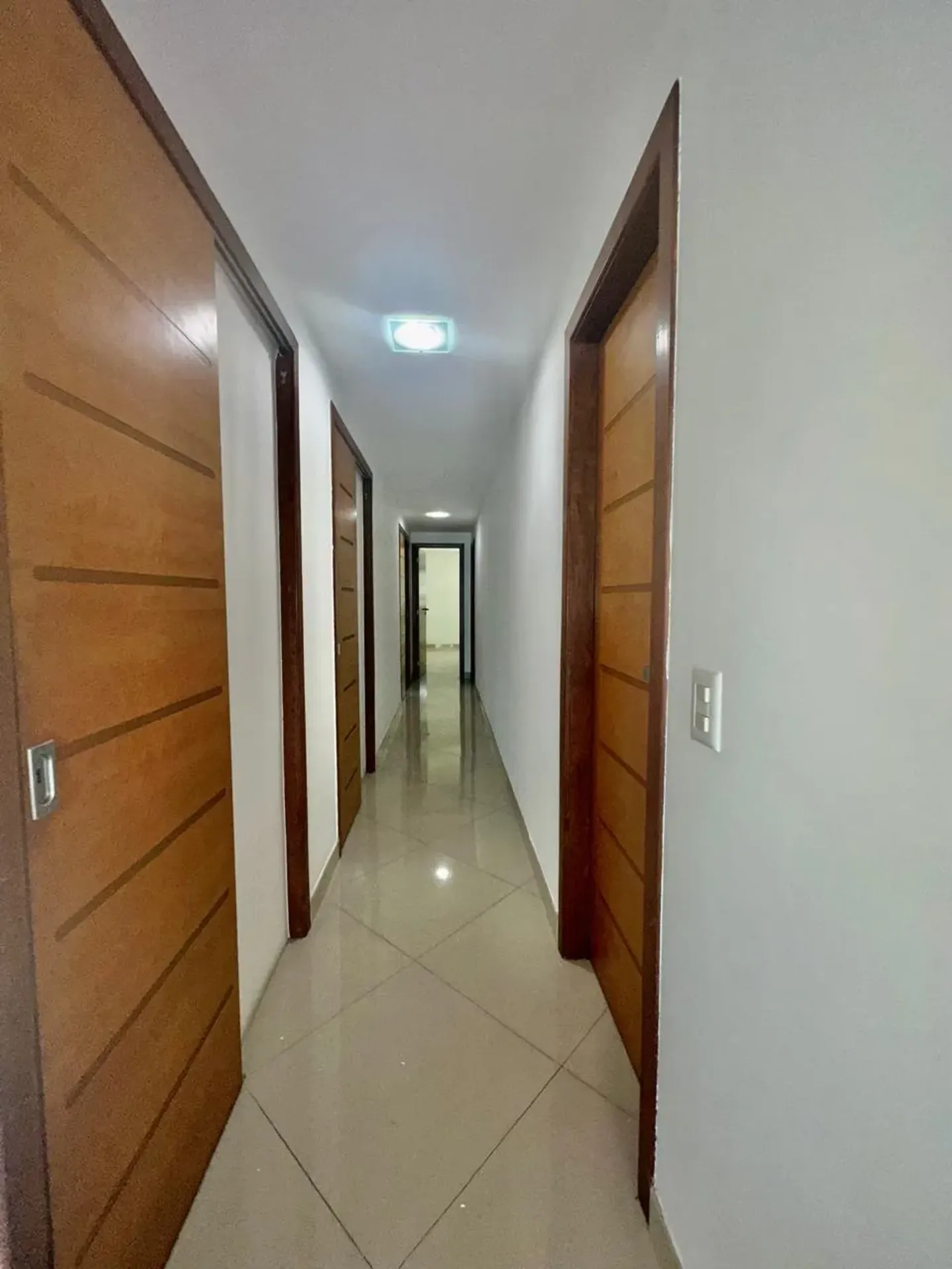 4 quartos e varanda envidraçada: apartamento de 265 m² — photo 14