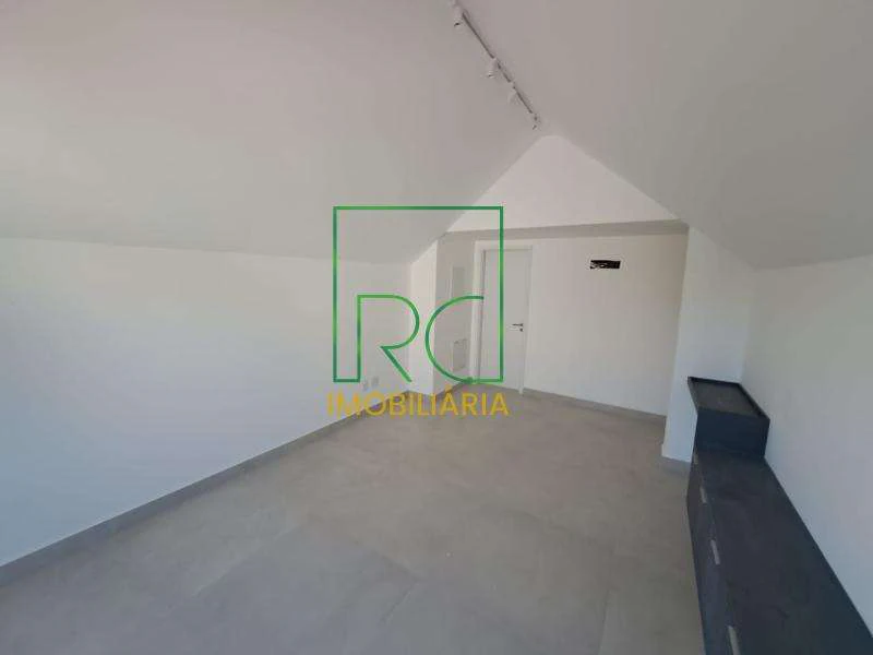 Furnished gated house with 5 en-suite bedrooms and 470 m² — photo 21