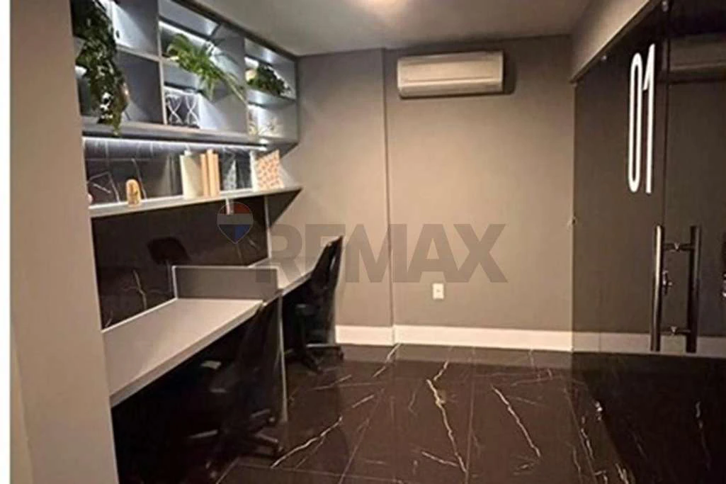 67 m² unfurnished 2-bedroom apartment with suite bath — photo 2
