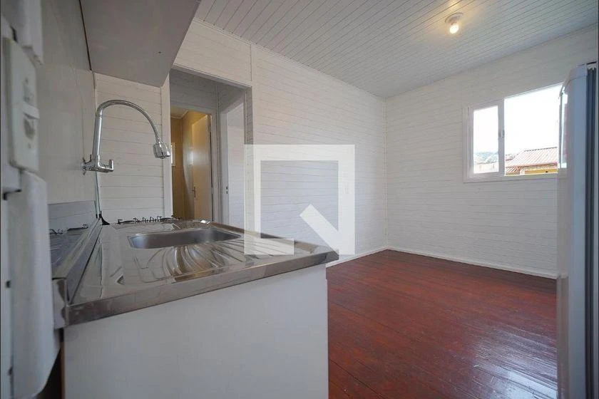 House, 24 m², with wood or laminate floors