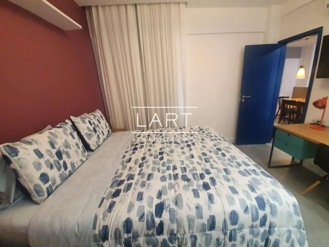 Home office in a 2-bedroom apartment, 110 m² — photo 12