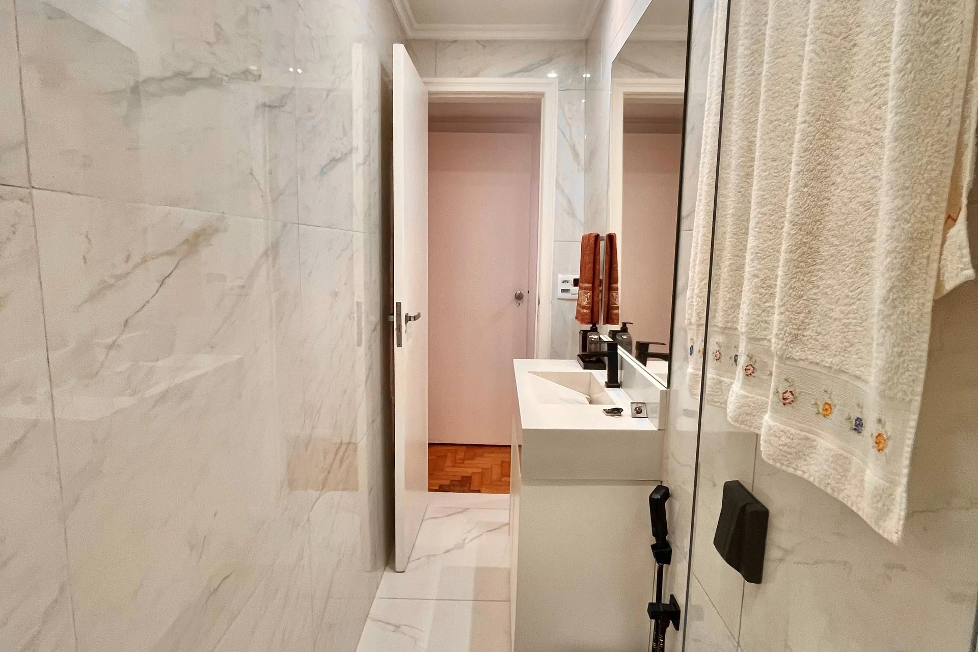 Apartamento mobiliado de 200 m² com 3 quartos e 1 suíte — photo 30