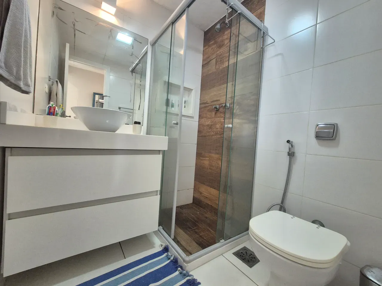 90 m² apartment with a home office and a washing machine — photo 30