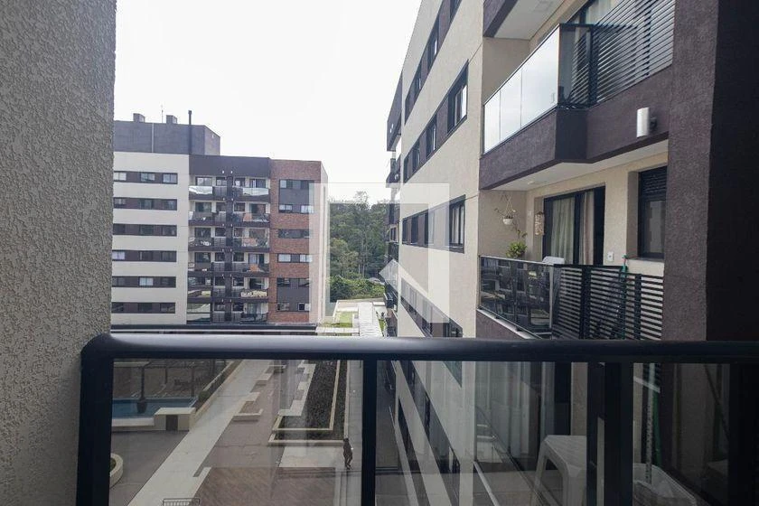 2-bedroom apartment in a building with a gym — photo 3