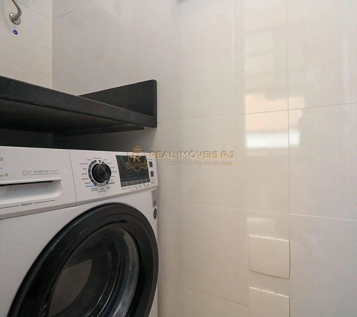 Furnished 1-bedroom apartment with city views — photo 14