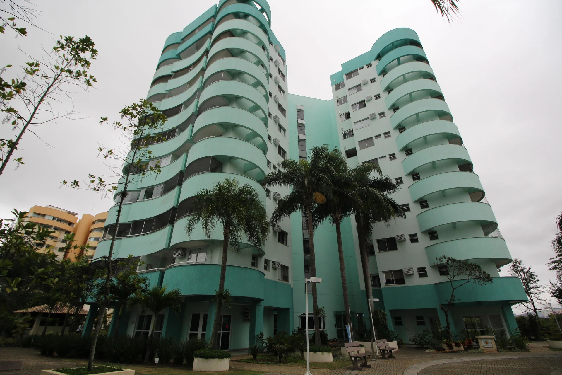 Furnished apartment, 80 m², with a washing machine — photo 57