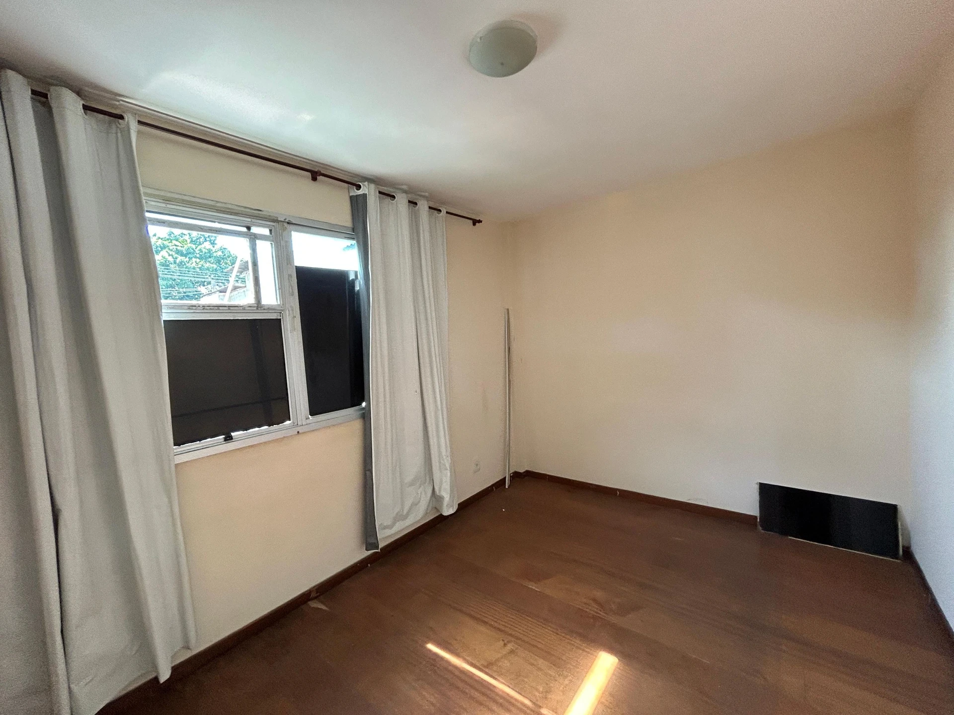 Unfurnished rental apartment with 2 bedrooms and parking — photo 24