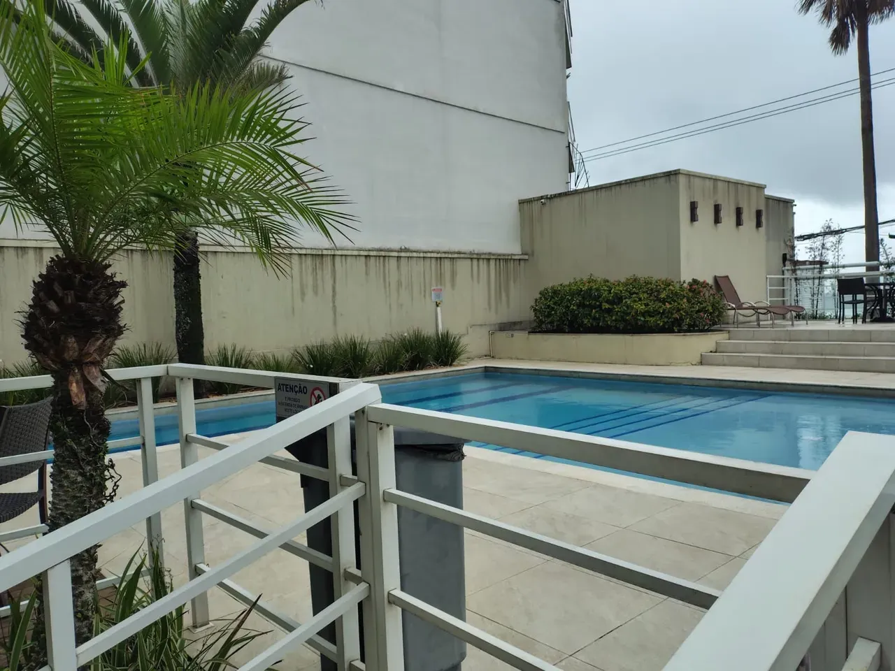 Apartamento com 3 quartos e varanda, pisos de cerâmica — photo 11