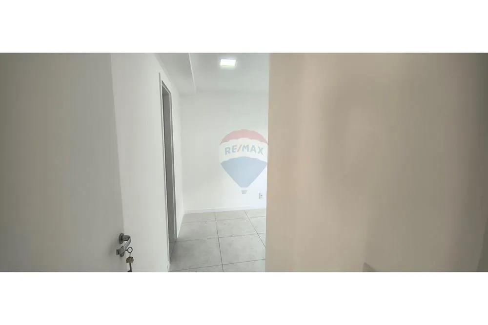 3-bedroom apartment with 3 bathrooms and 2 parking spots — photo 16