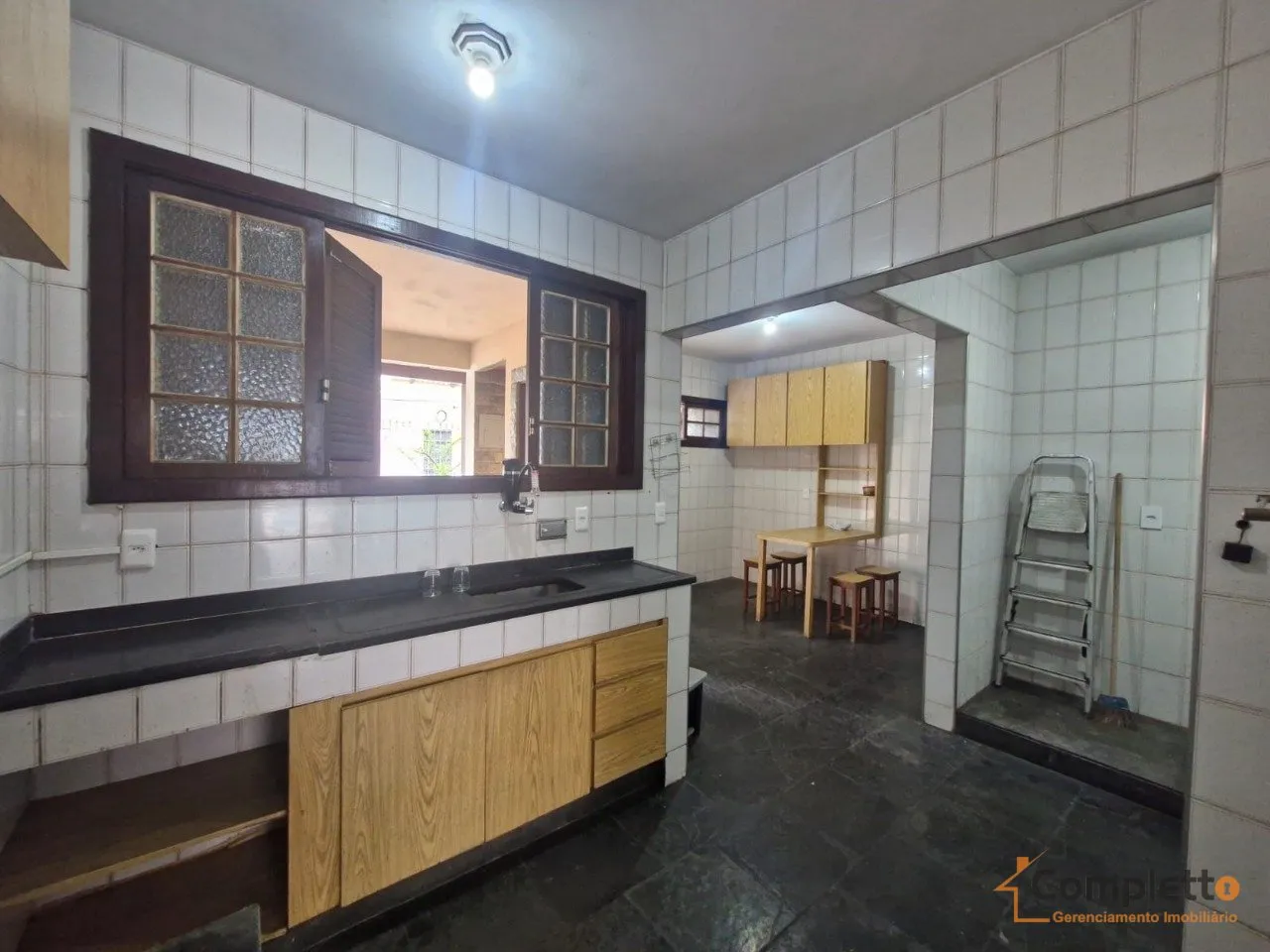 Casa de 220 m² con balcón gourmet y bañera — photo 14