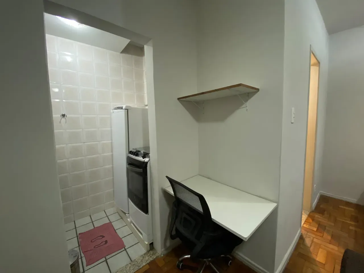 Studio on the 5th floor with a home office — photo 2