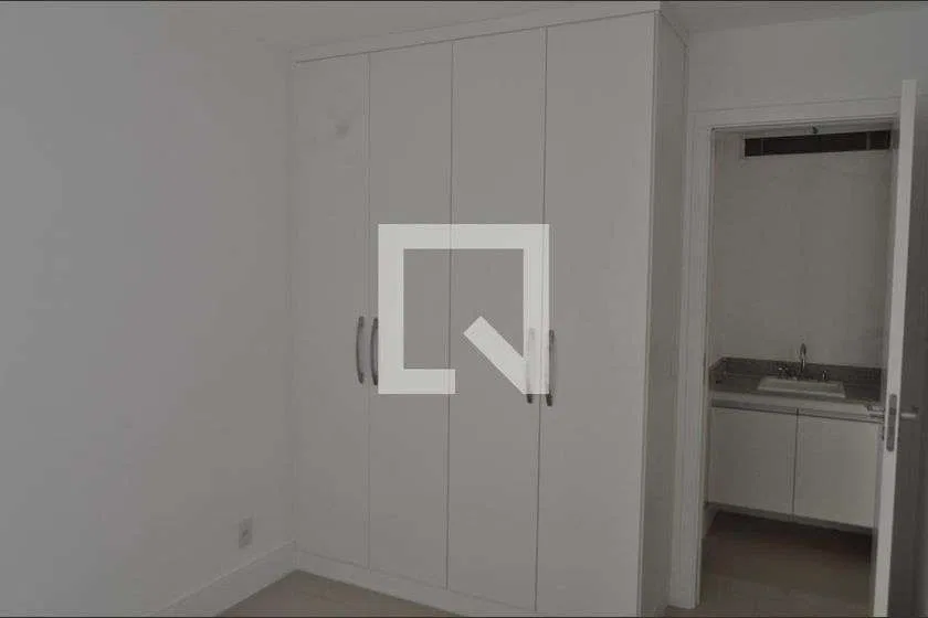 Private pool in a one-bedroom apartment, 40 m² — photo 18
